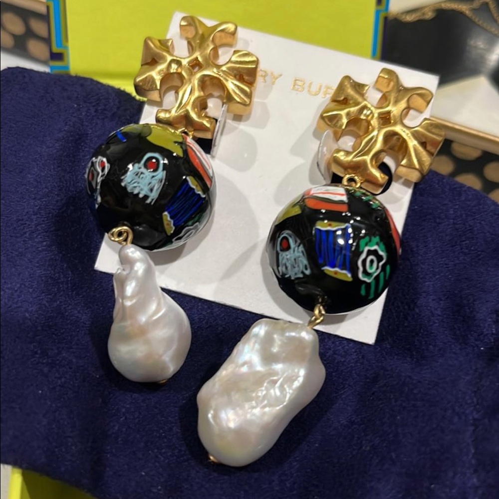 Clip on Tory Burch earrings